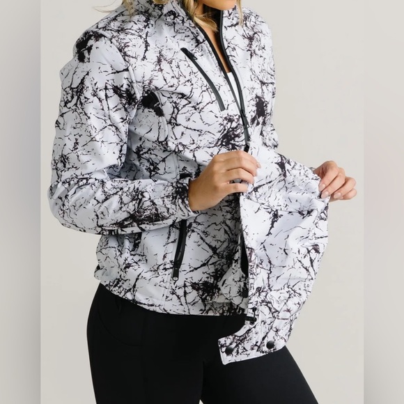 Zyia Mount Elbrus Squall Jacket - Picture 5 of 9